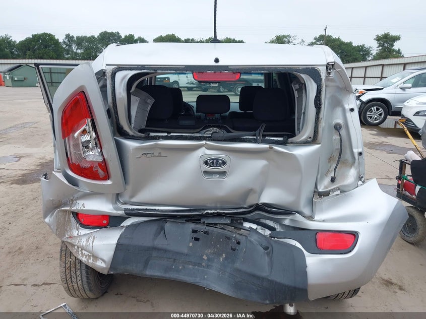 2012 Kia Soul VIN KNDJT2A59C7390061 IAAI salvage auction — FRONT & REAR, Salvage (Texas), sold $200 on 2026-07-14 (photo 6)