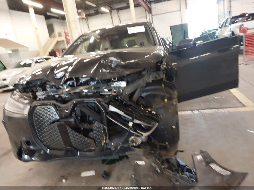 2023 BMW Ix VIN WB523CF03PCM92343 IAAI salvage auction — FRONT END, Salvage (Oregon), sold $18,400 on 2026-07-20 (photo 6)