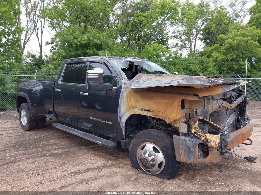 2023 Gmc SIERRA VIN 1GT49WEY1PF114864 IAAI salvage auction — ENGINE BURN, Non-Repairable (Kansas), sold $7,300 on 2026-07-31 (photo 1)