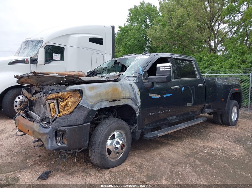2023 Gmc SIERRA VIN 1GT49WEY1PF114864 IAAI salvage auction — ENGINE BURN, Non-Repairable (Kansas), sold $7,300 on 2026-07-31 (photo 2)