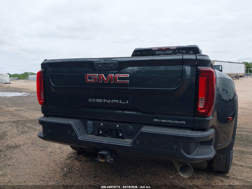 2023 Gmc SIERRA VIN 1GT49WEY1PF114864 IAAI salvage auction — ENGINE BURN, Non-Repairable (Kansas), sold $7,300 on 2026-07-31 (photo 8)