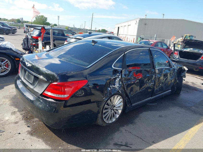 2016 Hyundai Equus VIN KMHGH4JH6GU101786 IAAI salvage auction — RIGHT SIDE, Salvage Title, sold $325 on 2026-07-30 (photo 4)