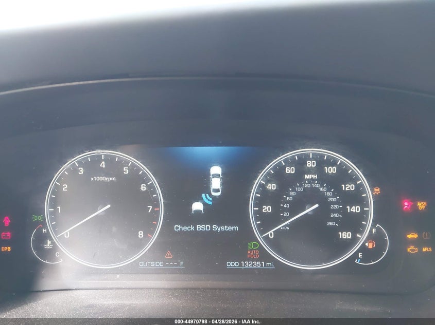 2016 Hyundai Equus VIN KMHGH4JH6GU101786 IAAI salvage auction — RIGHT SIDE, Salvage Title, sold $325 on 2026-07-30 (photo 7)