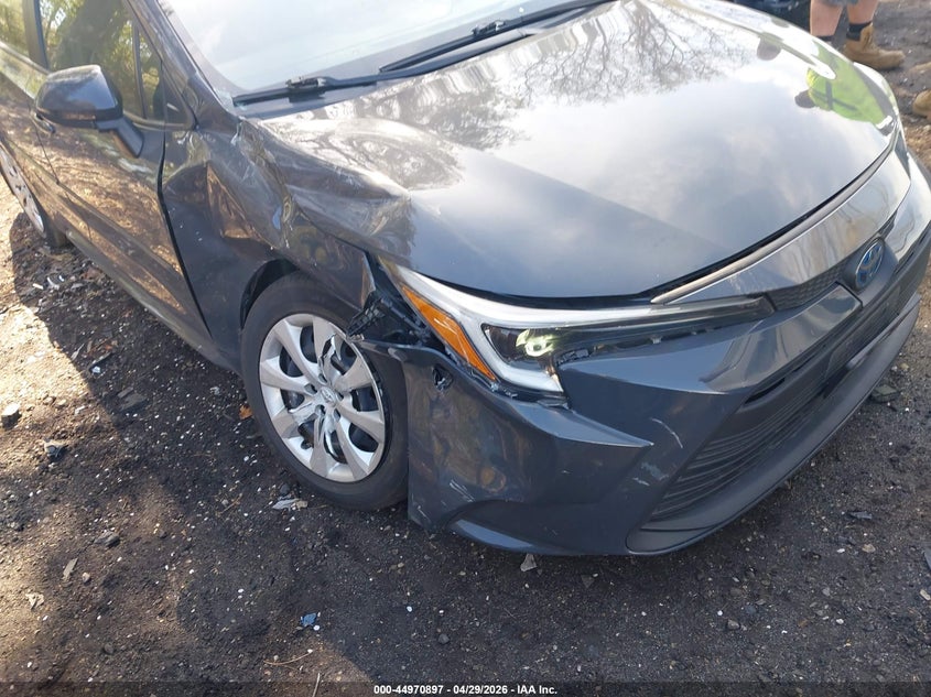 2023 Toyota Corolla VIN JTDBDMHE4P3003836 IAAI salvage auction — RIGHT FRONT, Salvage Title, sold $6,300 on 2026-07-07 (photo 6)