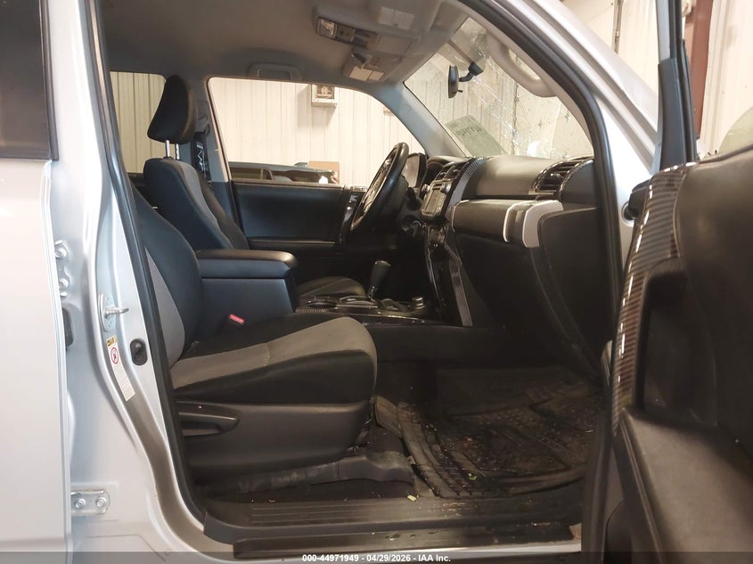 2014 Toyota 4runner VIN JTEBU5JR0E5182909 IAAI salvage auction — ROLLOVER, Original (Texas), sold $8,225 on 2026-07-14 (photo 5)