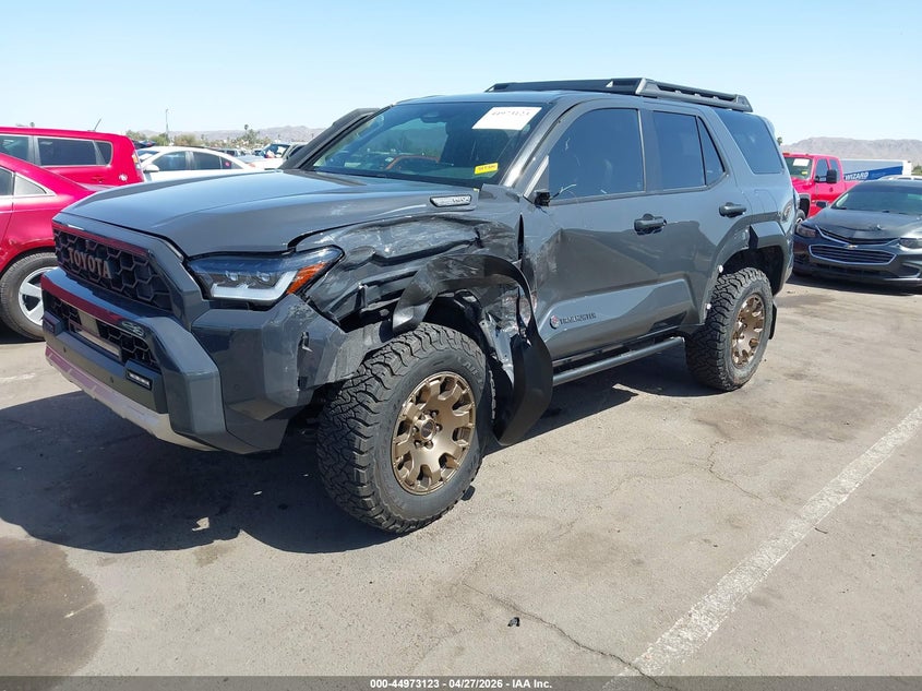 2025 Toyota 4runner VIN JTEVB5BR0S5005175 IAAI salvage auction — LEFT FRONT, Salvage Title, sold $28,500 on 2026-07-21 (photo 6)