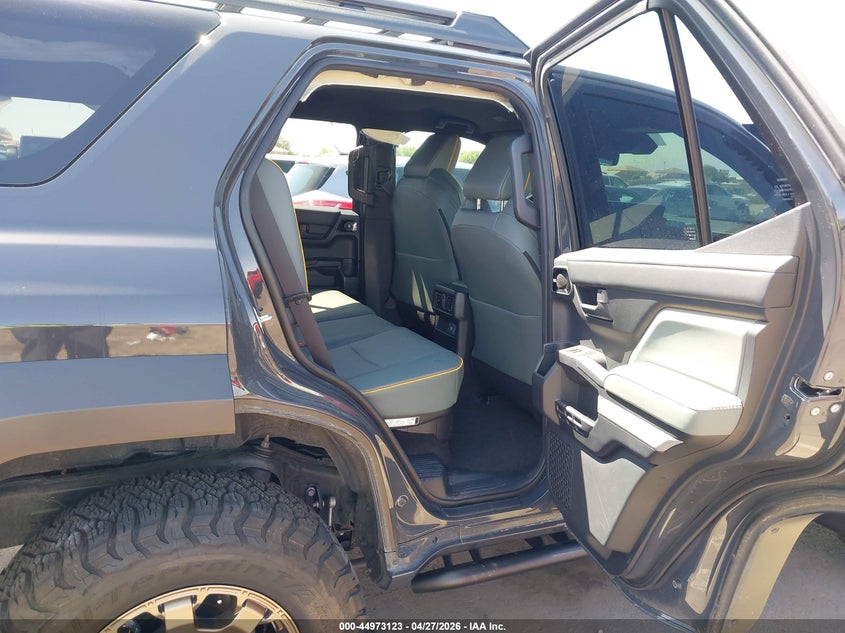 2025 Toyota 4runner VIN JTEVB5BR0S5005175 IAAI salvage auction — LEFT FRONT, Salvage Title, sold $28,500 on 2026-07-21 (photo 8)