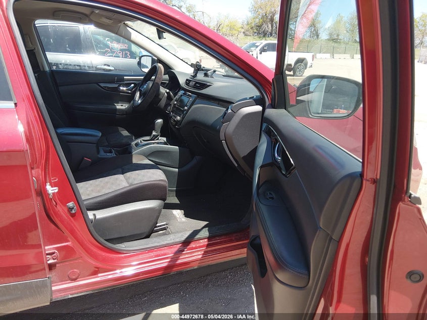 2021 Nissan Rogue VIN JN1BJ1BW4MW437700 IAAI salvage auction — HAIL, Salvage (Nebraska), sold $7,400 on 2026-08-20 (photo 5)
