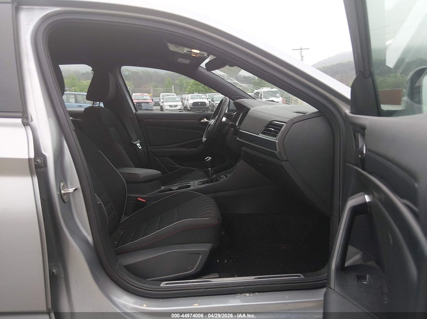 2019 Volkswagen Jetta VIN 3VW5T7BU7KM272919 IAAI salvage auction — FRONT END, Salvage Title, sold $4,150 on 2026-07-12 (photo 5)