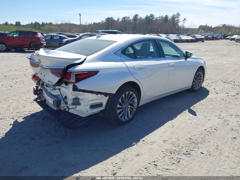 2025 Lexus ES VIN 58AEA1C10SU060227 IAAI salvage auction — REAR END, Salvage (New Hampshire), sold $21,550 on 2026-07-20 (photo 4)