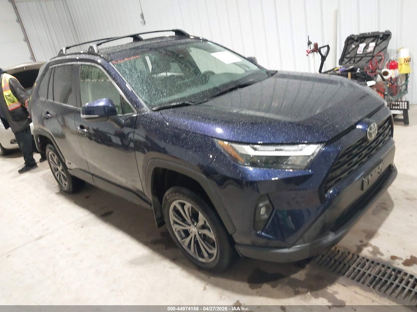 2025 Toyota Rav 4 VIN JTMB6RFV3SJ084102 IAAI salvage auction — REAR END, Salvage (Minnesota), sold $17,900 on 2026-07-27 (photo 1)