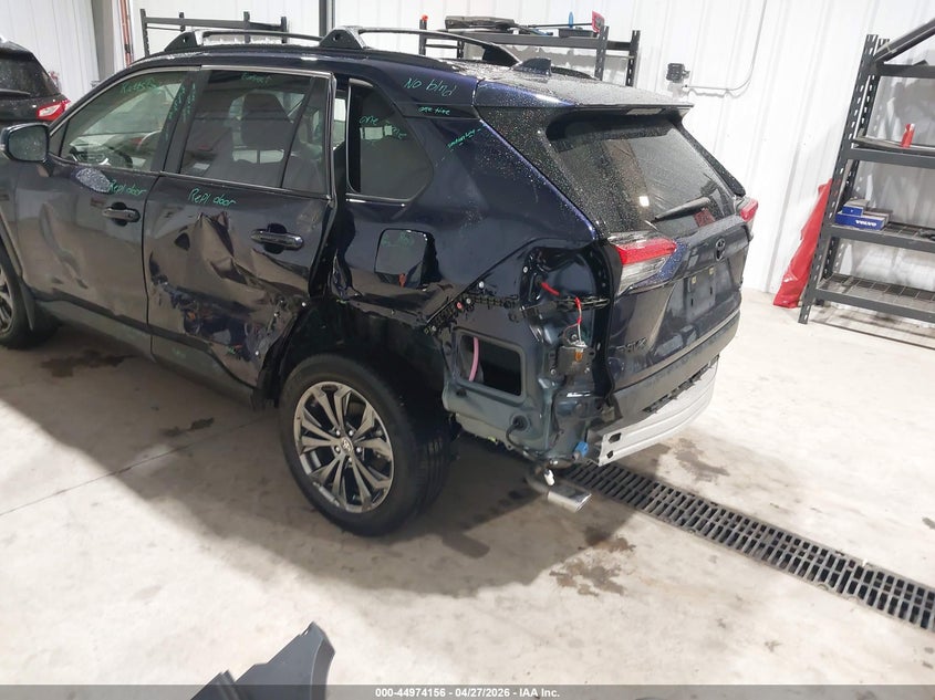 2025 Toyota Rav 4 VIN JTMB6RFV3SJ084102 IAAI salvage auction — REAR END, Salvage (Minnesota), sold $17,900 on 2026-07-27 (photo 6)