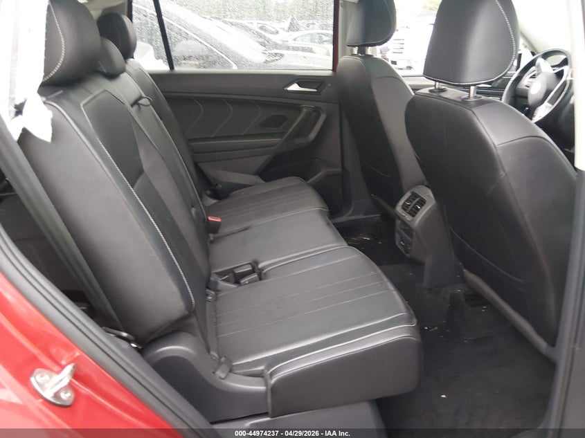 2023 Volkswagen Tiguan VIN 3VVNB7AX0PM114027 IAAI salvage auction — LEFT SIDE, Salvage Title, sold $8,200 on 2026-07-24 (photo 8)