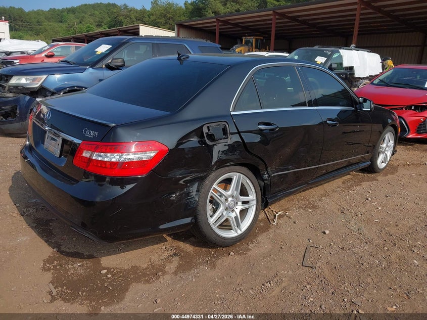 2013 Mercedes-benz E-klasse VIN WDDHF5KB4DA725409 IAAI salvage auction — RIGHT SIDE, Salvage Title, sold $850 on 2026-07-22 (photo 4)
