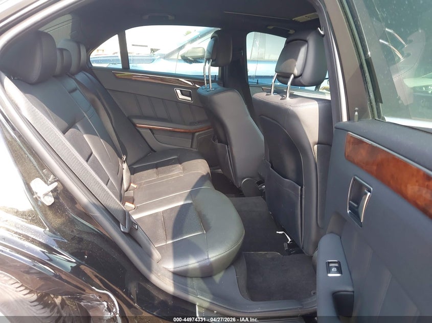2013 Mercedes-benz E-klasse VIN WDDHF5KB4DA725409 IAAI salvage auction — RIGHT SIDE, Salvage Title, sold $850 on 2026-07-22 (photo 8)