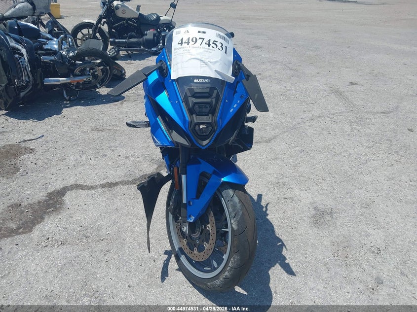 2025 Suzuki Gsx VIN JS1EM13B7S7102381 IAAI salvage auction — ALL OVER, Salvage Title, sold $1,850 on 2026-07-22 (photo 5)