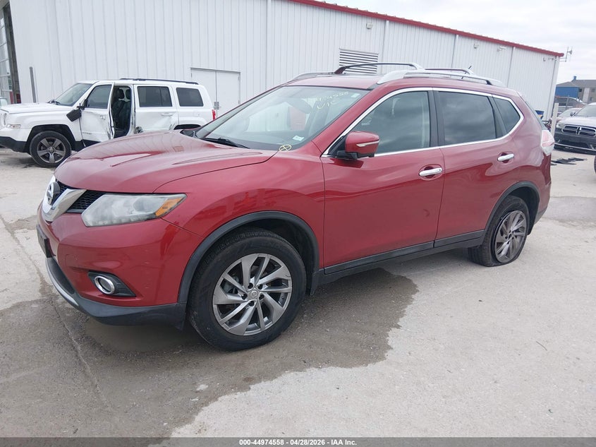 2015 Nissan Rogue VIN 5N1AT2MV7FC886575 IAAI salvage auction — SIDE, Salvage Title, sold $1,350 on 2026-07-11 (photo 2)