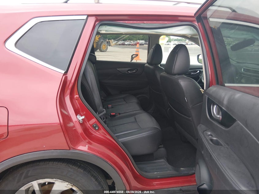 2015 Nissan Rogue VIN 5N1AT2MV7FC886575 IAAI salvage auction — SIDE, Salvage Title, sold $1,350 on 2026-07-11 (photo 8)