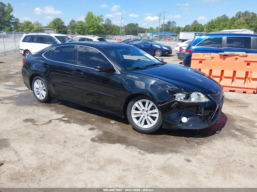 2015 Lexus ES VIN JTHBK1GG5F2197626 IAAI salvage auction — RIGHT FRONT, Salvage Title, sold $4,650 on 2026-07-17 (photo 1)