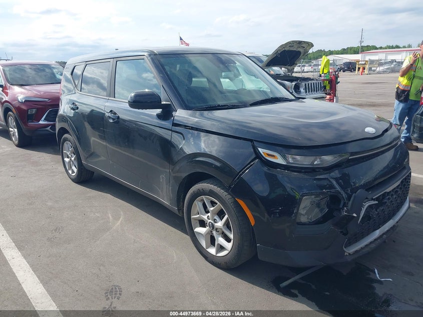2020 Kia Soul VIN KNDJ23AU6L7702613 IAAI salvage auction — FRONT END, Salvage Title, sold $2,250 on 2026-08-02 (photo 1)