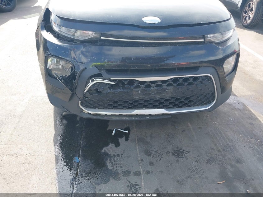 2020 Kia Soul VIN KNDJ23AU6L7702613 IAAI salvage auction — FRONT END, Salvage Title, sold $2,250 on 2026-08-02 (photo 6)