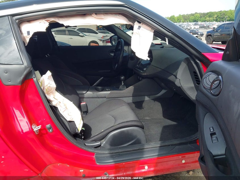 2025 Nissan Z VIN JN1BZ4AH8SM412322 IAAI salvage auction — SIDE, Salvage Title, sold $16,400 on 2026-07-08 (photo 5)