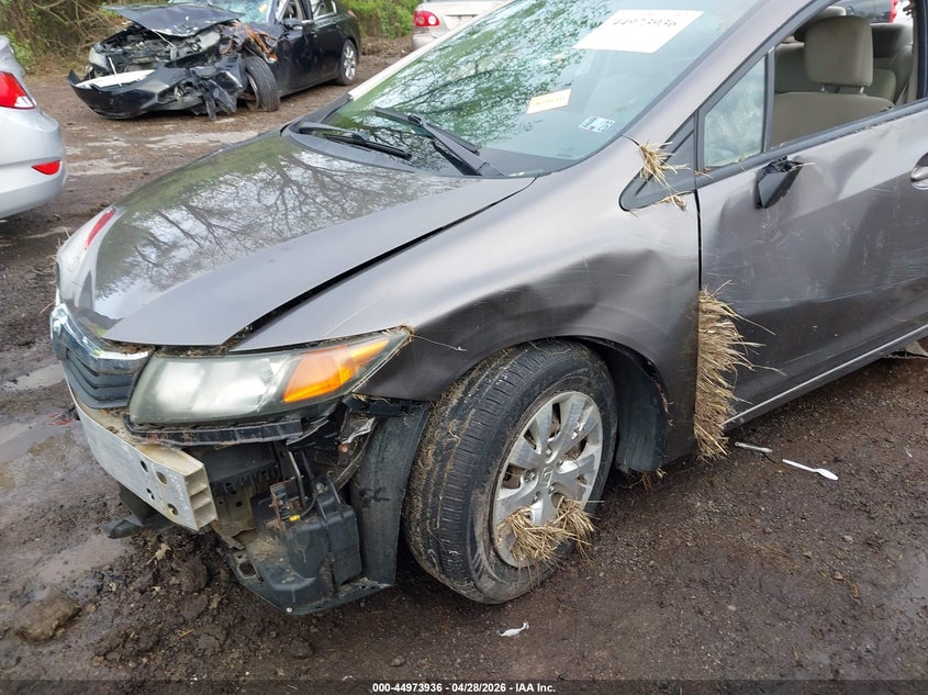 2012 Honda Civic VIN 19XFB2F52CE070243 IAAI salvage auction — FRONT & REAR, Salvage (Pennsylvania), sold $400 on 2026-07-31 (photo 6)