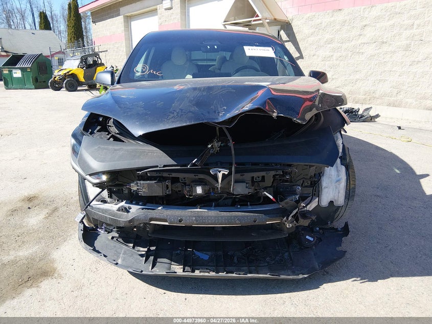 2023 Tesla Model x VIN 7SAXCBE58PF423364 IAAI salvage auction — FRONT END, Salvage Title, sold $15,000 on 2026-07-19 (photo 6)