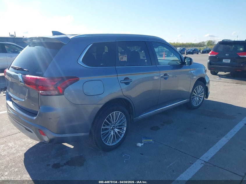 2022 Mitsubishi Outlander VIN JA4J2VA77NZ030410 IAAI salvage auction — SIDE, Salvage (Indiana), sold $8,250 on 2026-07-17 (photo 4)