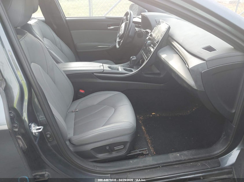 2022 Toyota Avalon VIN 4T1JZ1FB8NU076943 IAAI salvage auction — THEFT, Salvage Title, sold $12,025 on 2026-07-16 (photo 5)