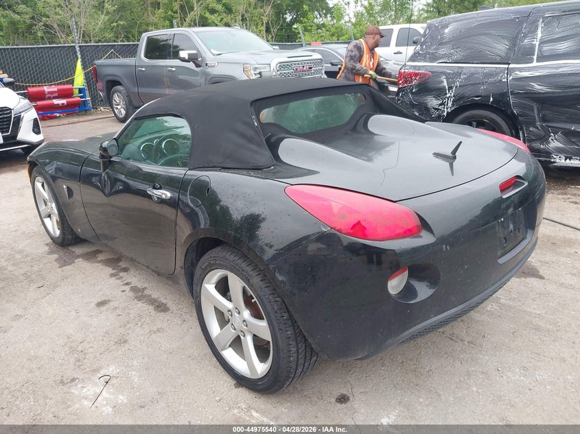 2008 Pontiac Solstice VIN 1G2MB35B58Y119686 IAAI salvage auction — SIDE, Salvage (Missouri), sold $1,050 on 2026-09-07 (photo 3)
