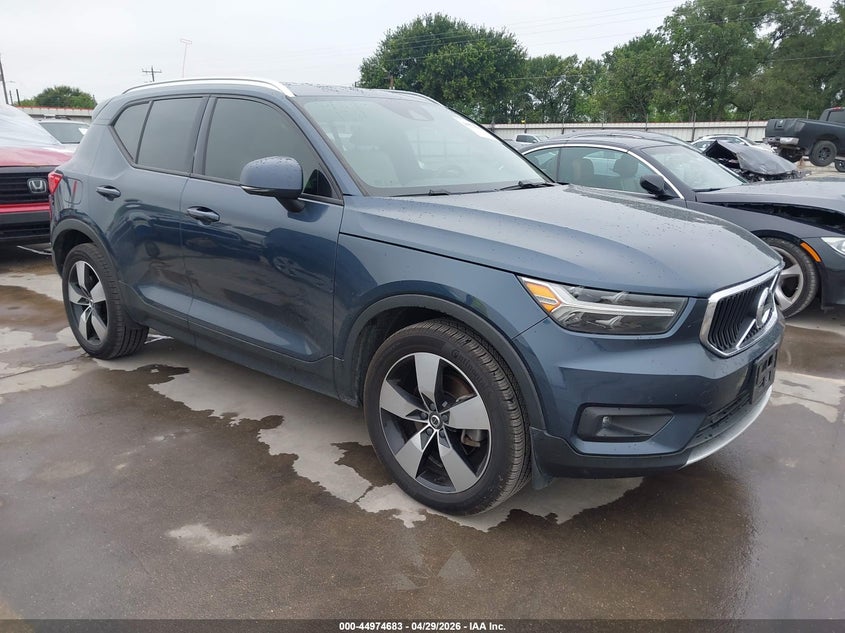 2021 Volvo Xc40 VIN YV4162UK3M2423754 IAAI salvage auction — REAR END, Original (Texas), sold $6,100 on 2026-07-28 (photo 1)