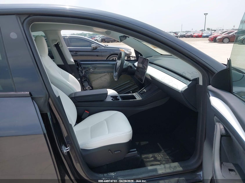 2024 Tesla Model y VIN 7SAYGDEE6RA223829 IAAI salvage auction — FRONT END, Original (Texas), sold $16,100 on 2026-08-24 (photo 5)