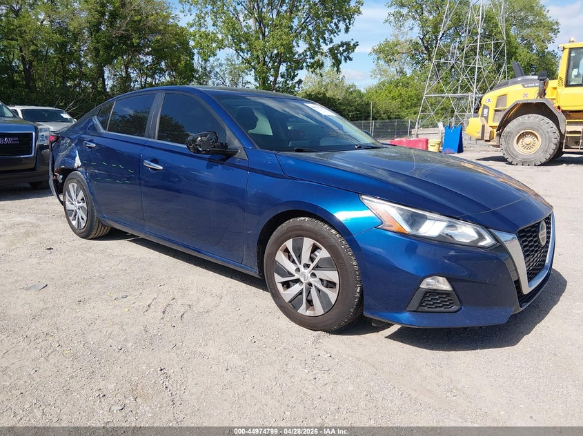 2020 Nissan Altima VIN 1N4BL4BV2LC252972 IAAI salvage auction — RIGHT SIDE, Wait Title, sold $2,750 on 2026-07-19 (photo 1)