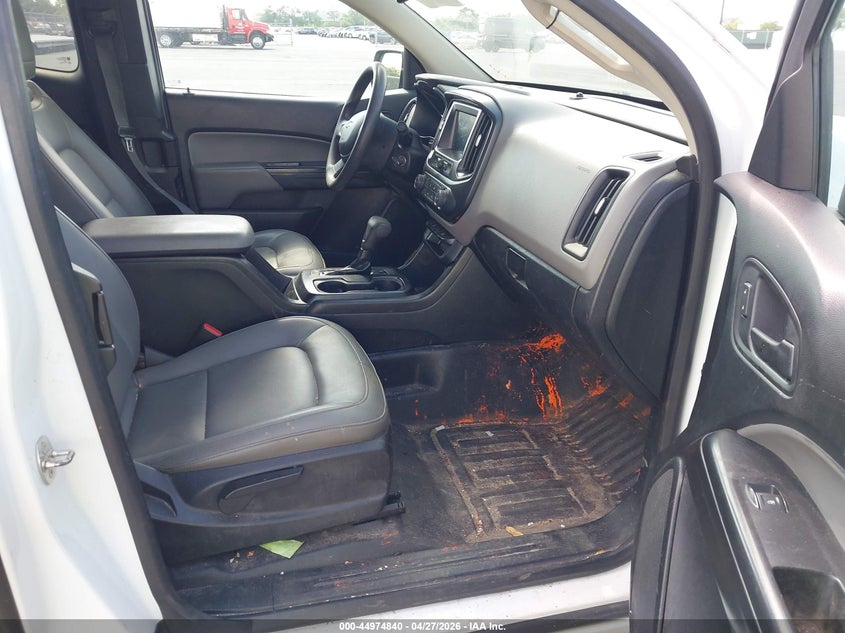2018 Chevrolet Colorado VIN 1GCHSBEA0J1194289 IAAI salvage auction — REAR END, Salvage Title, sold $3,500 on 2026-07-10 (photo 5)