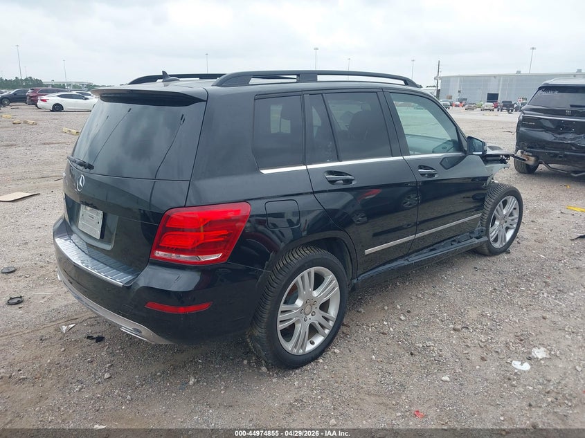 2015 Mercedes-benz Glk-klasse VIN WDCGG5HB4FG378782 IAAI salvage auction — FRONT END, Wait Title, sold $2,700 on 2026-07-30 (photo 4)