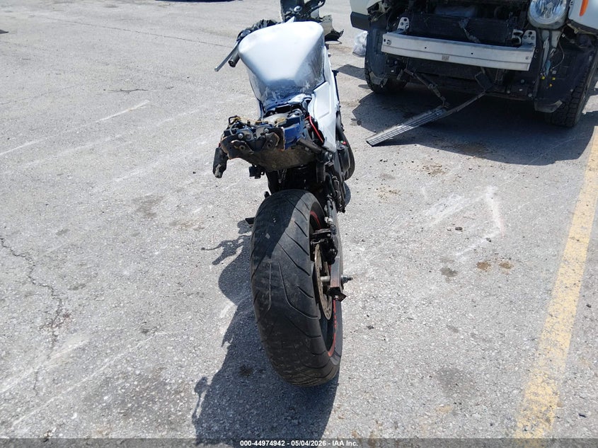 2015 Honda Cbr VIN MLHNC510XF5101712 IAAI salvage auction — ALL OVER, Salvage (Missouri), sold $100 on 2026-07-09 (photo 6)