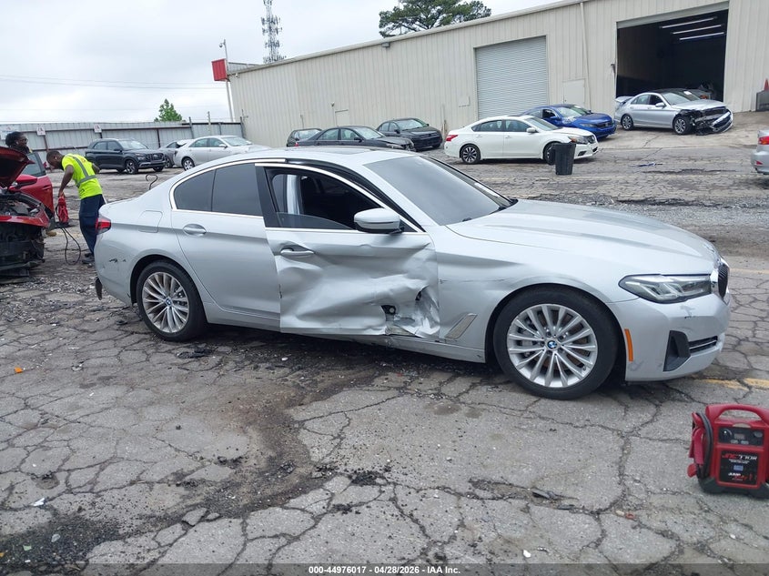 2021 BMW 5er VIN WBA53BH08MWW97463 IAAI salvage auction — SIDE, Salvage Title, sold $10,825 on 2026-08-19 (photo 6)