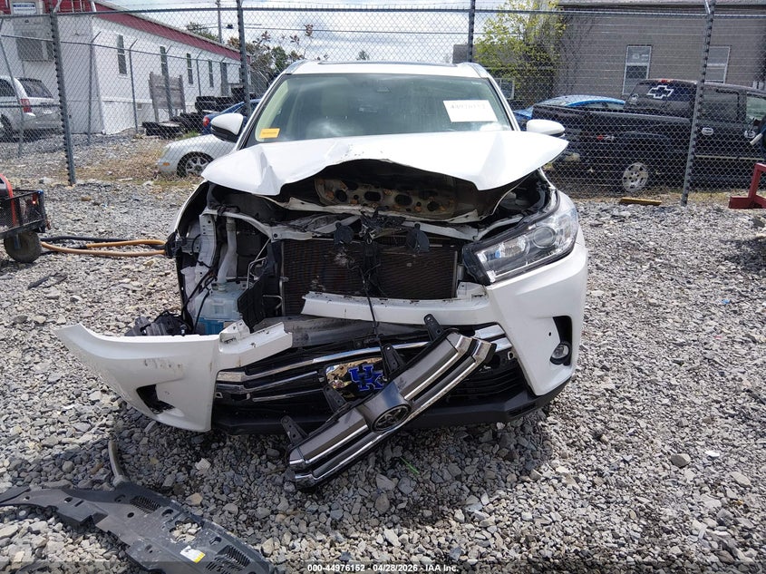 2019 Toyota Highlander VIN 5TDDZRFHXKS708572 IAAI salvage auction — FRONT END, Salvage (West Virginia), sold $10,600 on 2026-07-15 (photo 6)