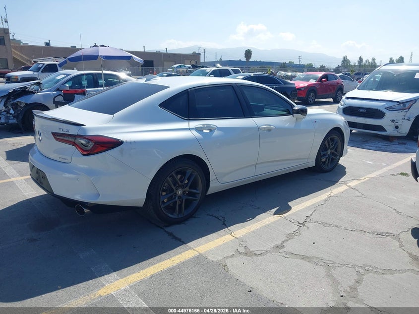 2024 Acura Tlx VIN 19UUB6F50RA001370 IAAI salvage auction — UNKNOWN, Salvage Title, sold $29,250 on 2026-07-26 (photo 4)