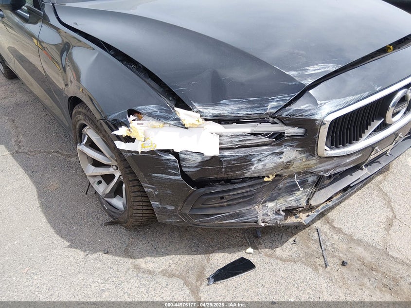2019 Volvo S60 VIN 7JR102FK6KG016529 IAAI salvage auction — RIGHT FRONT, Salvage Title, sold $4,850 on 2026-07-09 (photo 6)