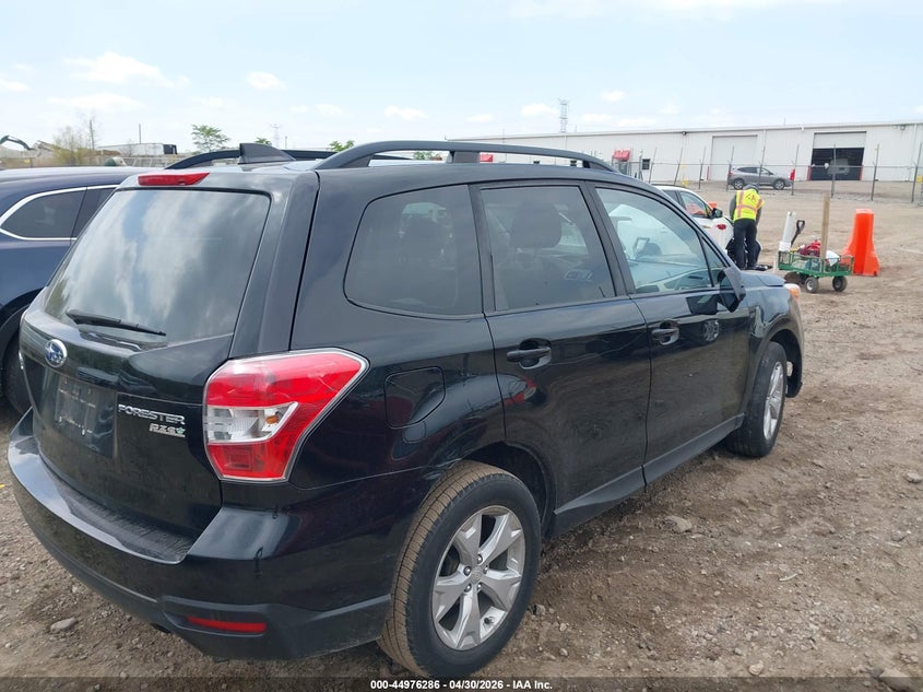 2016 Subaru Forester VIN JF2SJADC8GH552892 IAAI salvage auction — THEFT, Salvage (Illinois), sold $800 on 2026-07-29 (photo 4)