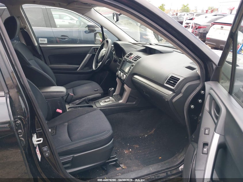 2016 Subaru Forester VIN JF2SJADC8GH552892 IAAI salvage auction — THEFT, Salvage (Illinois), sold $800 on 2026-07-29 (photo 5)