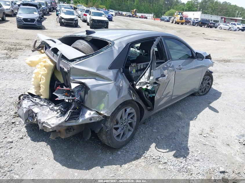 2024 Hyundai Elantra VIN KMHLM4DGXRU692253 IAAI salvage auction — REAR END, Salvage (Tennessee), sold $1,250 on 2026-07-14 (photo 4)