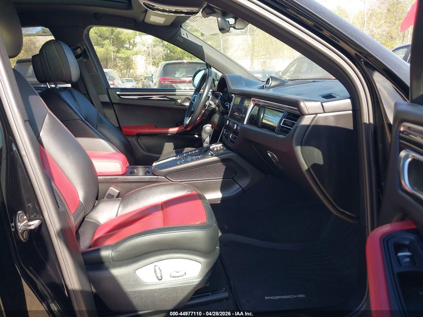 2021 Porsche Macan VIN WP1AA2A5XMLB08457 IAAI salvage auction — FRONT END, Salvage Title, sold $17,300 on 2026-07-22 (photo 5)