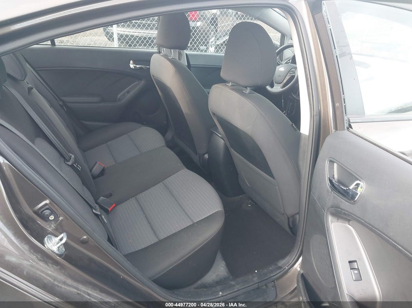 2015 Kia Forte VIN KNAFX4A68F5344104 IAAI salvage auction — REAR END, Salvage Title, sold $1,400 on 2026-07-09 (photo 8)