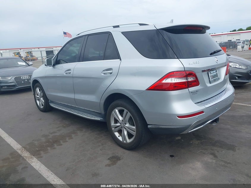 2014 Mercedes-benz M-klasse VIN 4JGDA5JB2EA353753 IAAI salvage auction — FRONT END, Salvage Title, sold $25 on 2026-07-30 (photo 3)