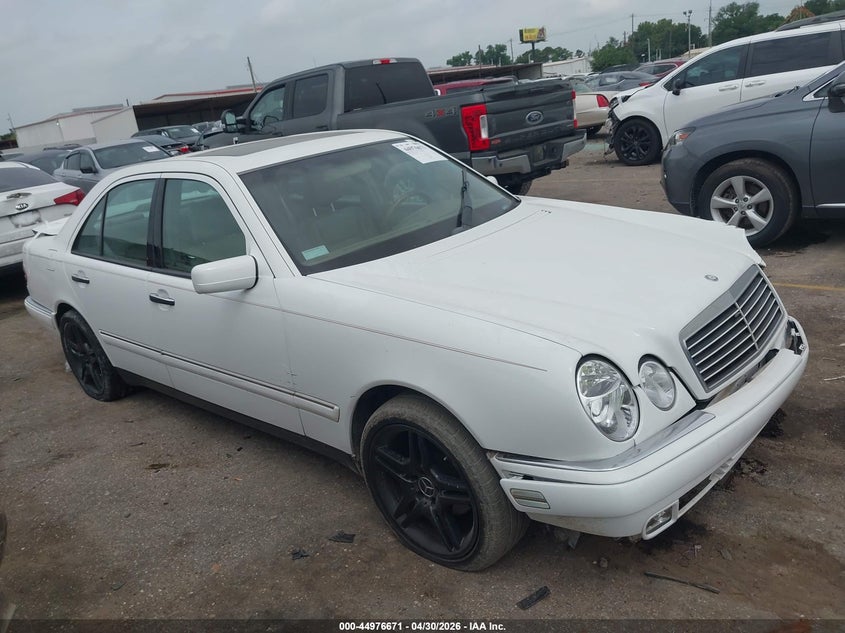1998 Mercedes-benz VIN WDBJF25F3WA695748 IAAI salvage auction — REAR END, Salvage (Texas), sold $325 on 2026-07-09 (photo 1)