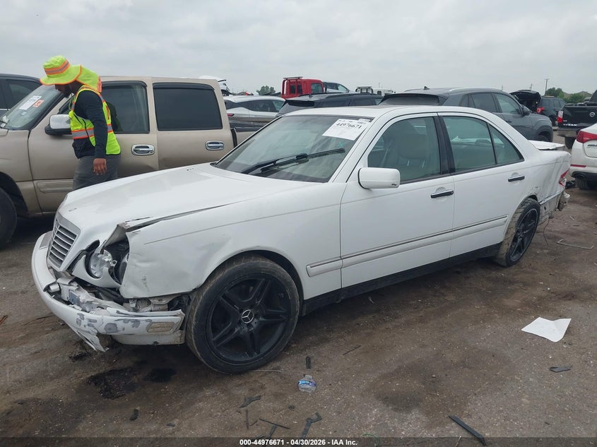 1998 Mercedes-benz VIN WDBJF25F3WA695748 IAAI salvage auction — REAR END, Salvage (Texas), sold $325 on 2026-07-09 (photo 2)