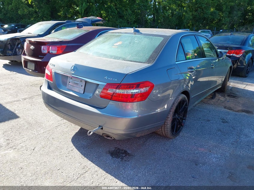 2011 Mercedes-benz E-klasse VIN WDDHF8HB7BA367020 IAAI salvage auction — LEFT REAR, Clear (Missouri), sold $575 on 2026-08-12 (photo 4)